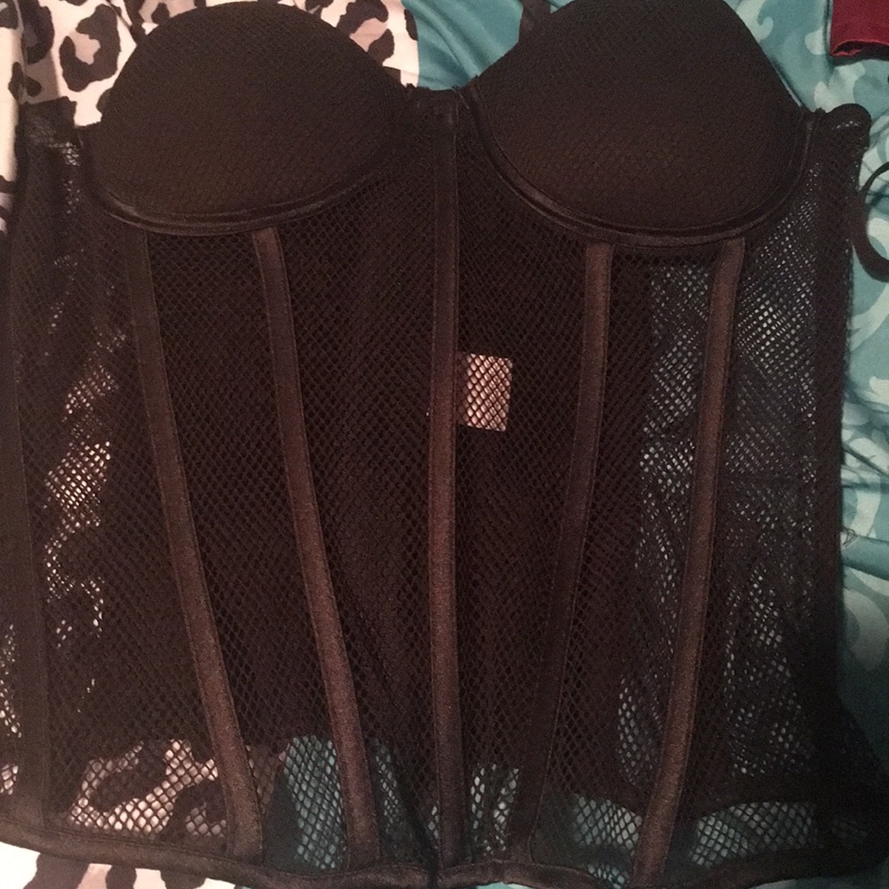 Black bustier